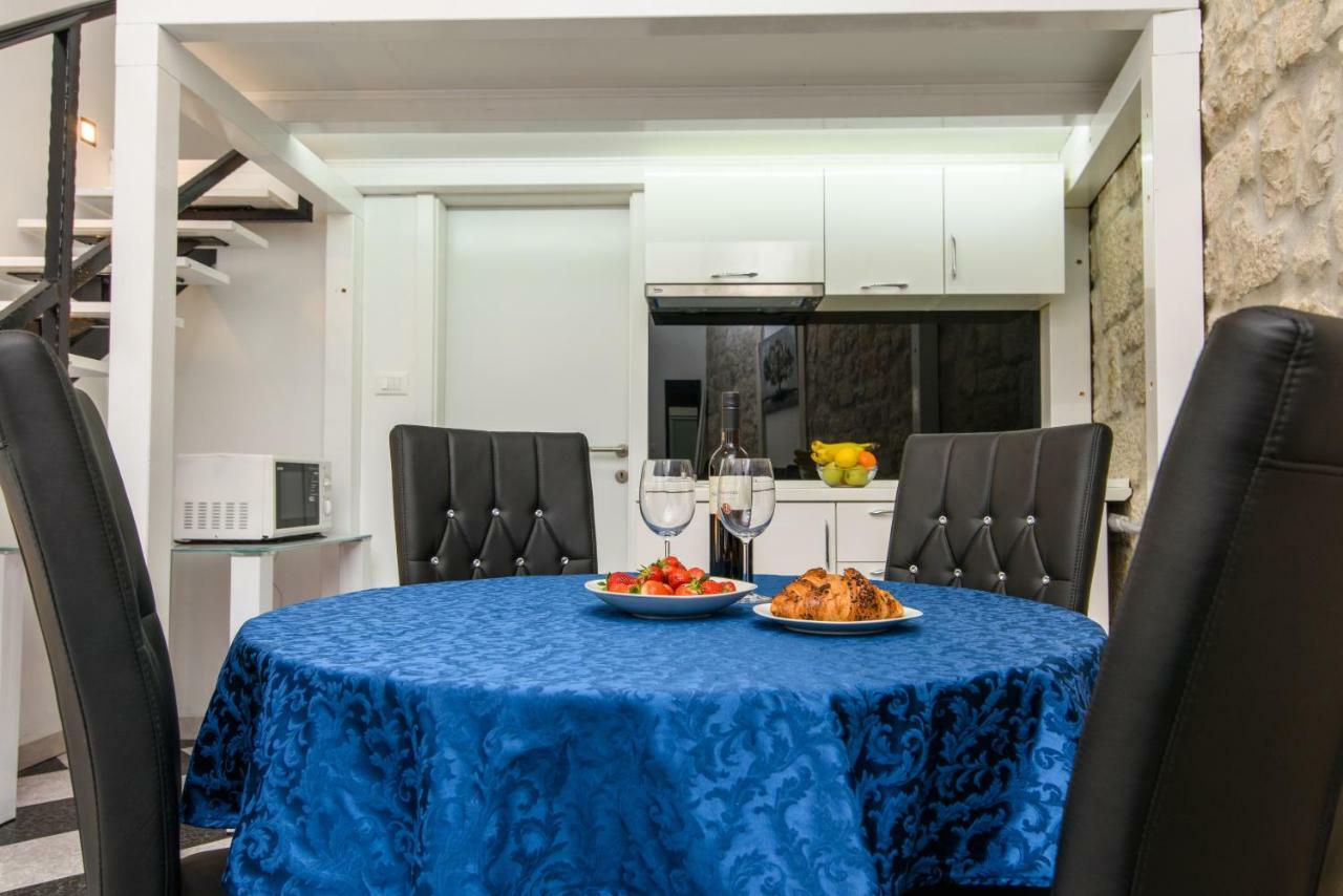 Studio Apartman Rea Trogir Exterior foto