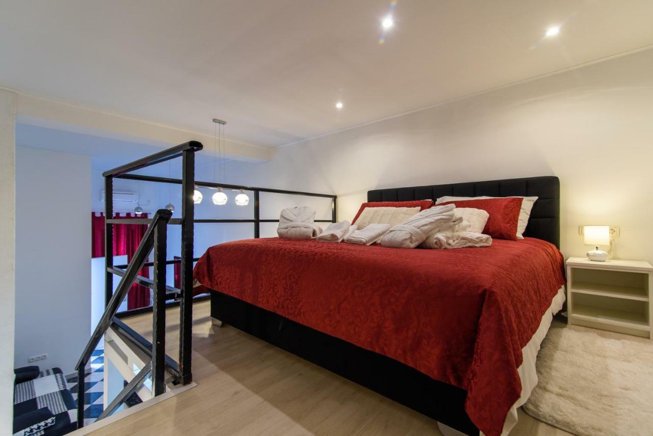 Studio Apartman Rea Trogir Exterior foto